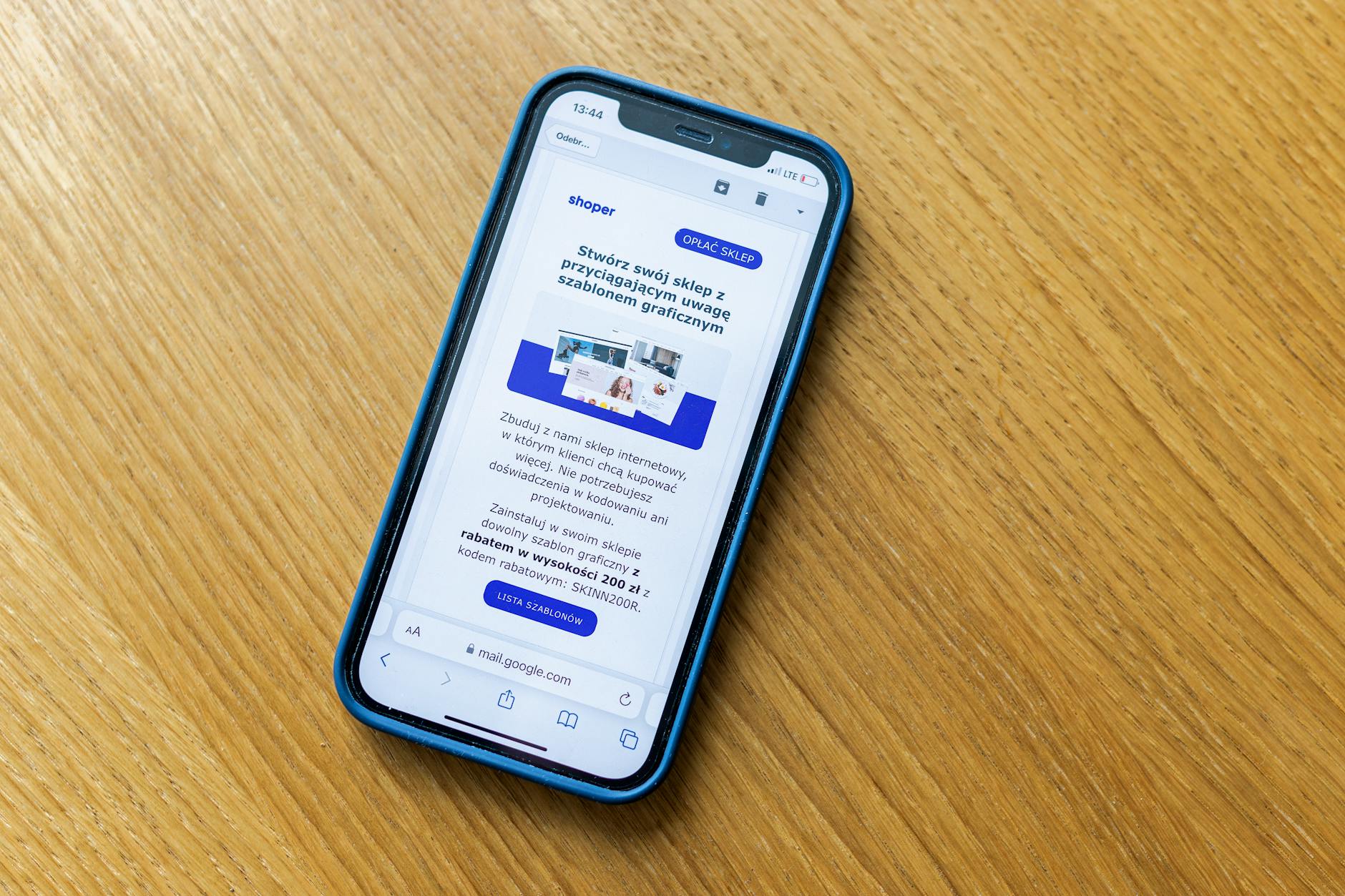 Ilustracja symbolizująca e-rejestrację w Gubinie oraz emocje związane z lokalnym sportem